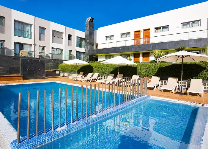 Livvo Коральео