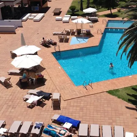 Livvo Отель 4*