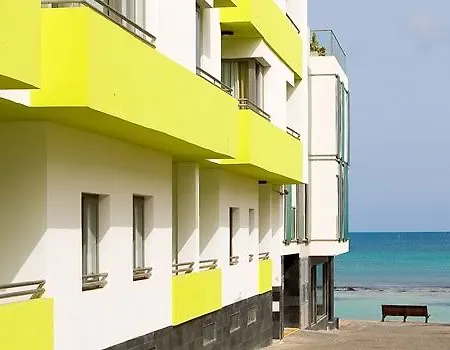 Livvo Отель 4*