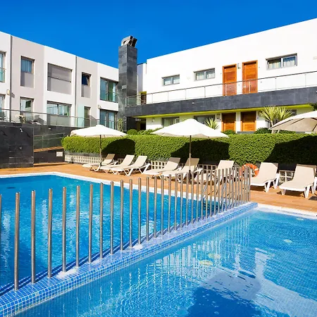 Livvo Коральео