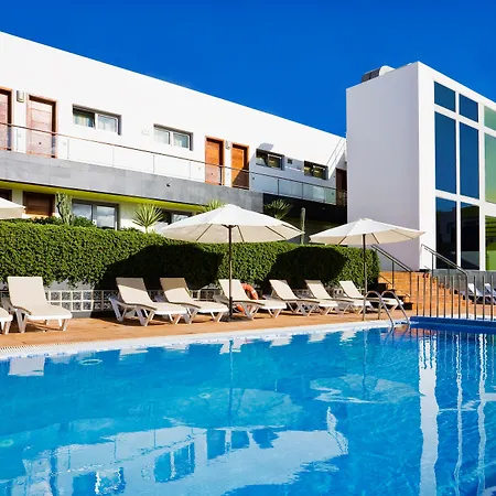 Отель Livvo Коральео