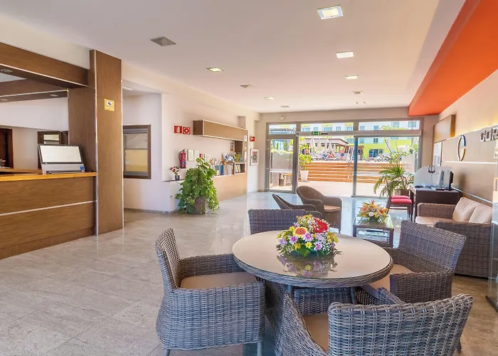 Отель Livvo Коральео