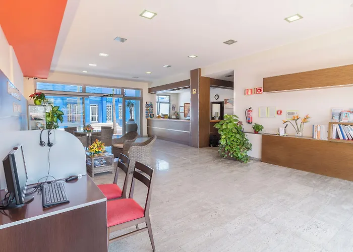 Отель Livvo Коральео