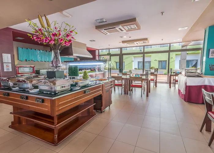 Hotel Livvo 4*